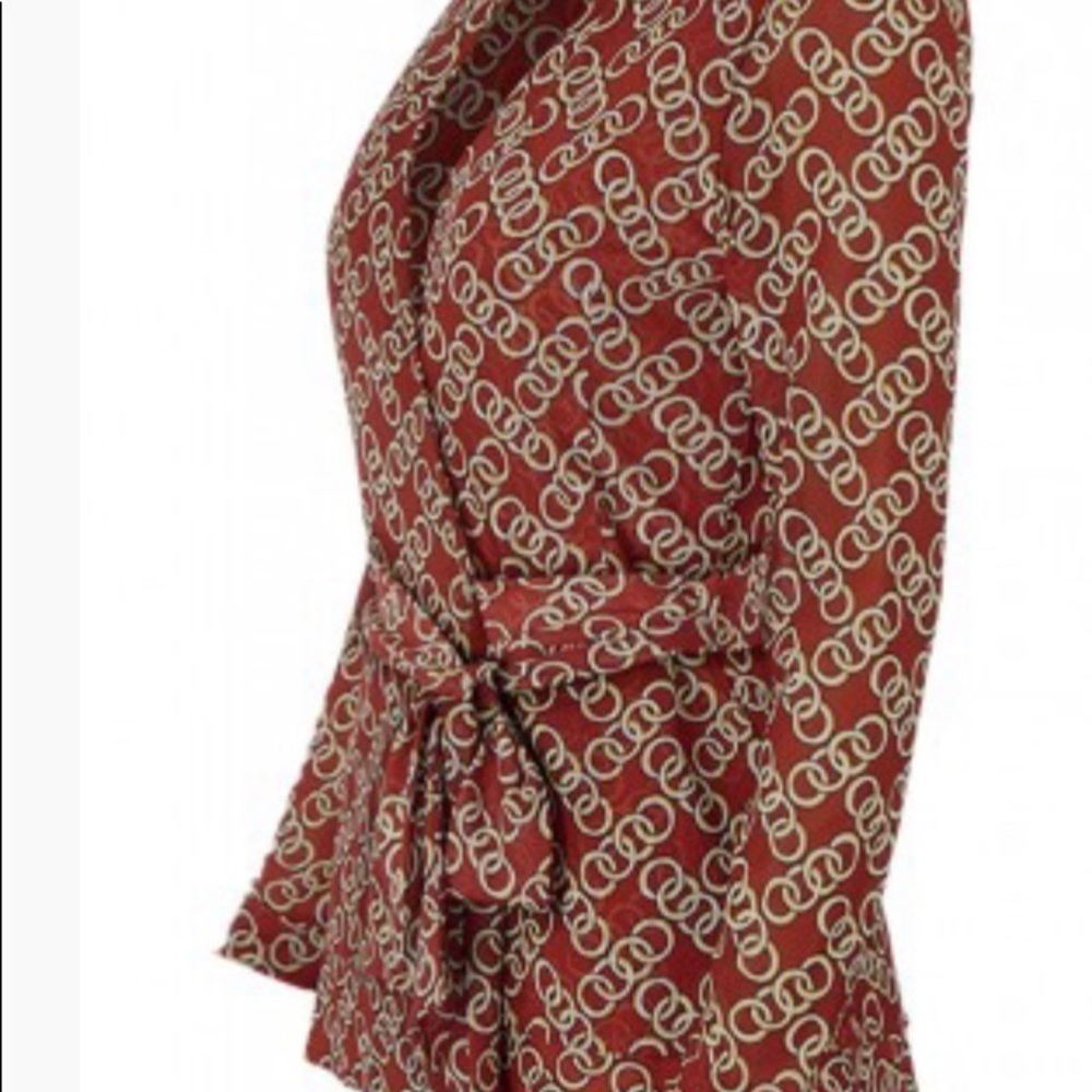 Cabi Ringleader Wrap Top Size Medium Item 3951 Wrap Blouse - Picture 3 of 5